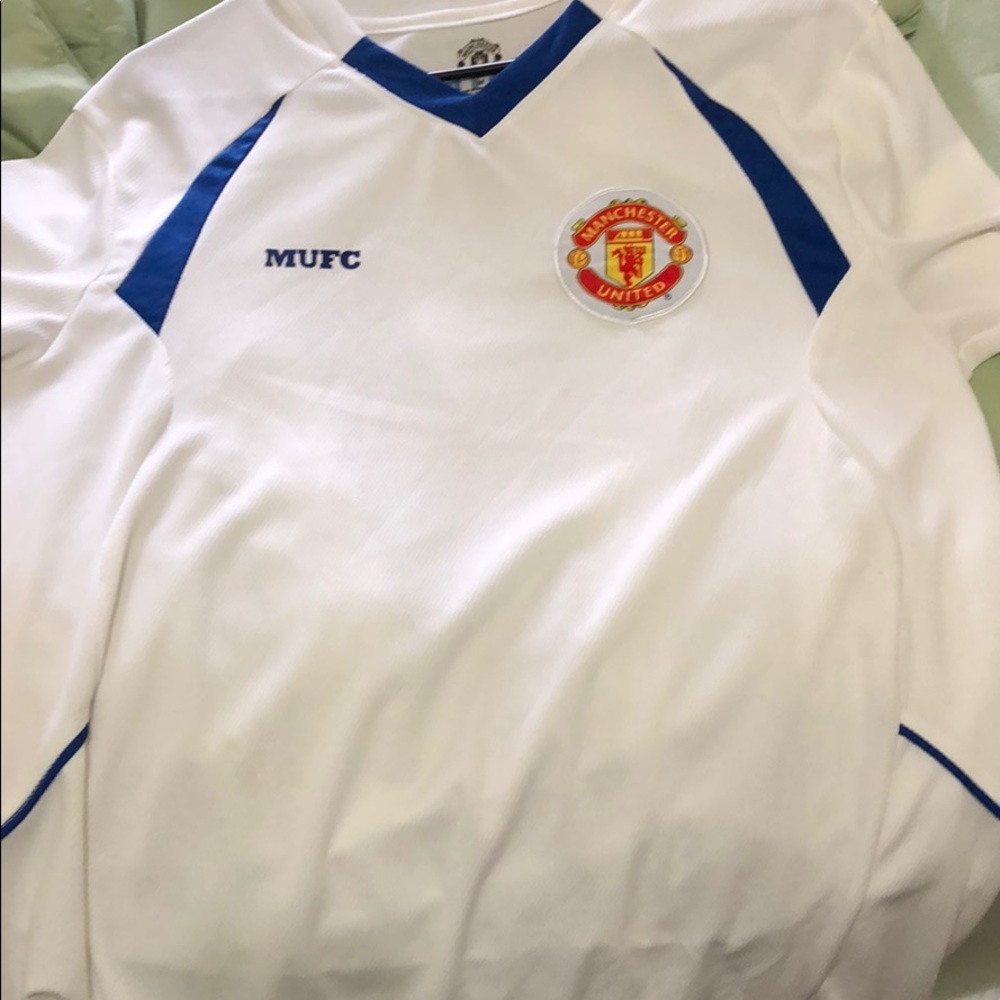 Manchester United practice jersey - medium